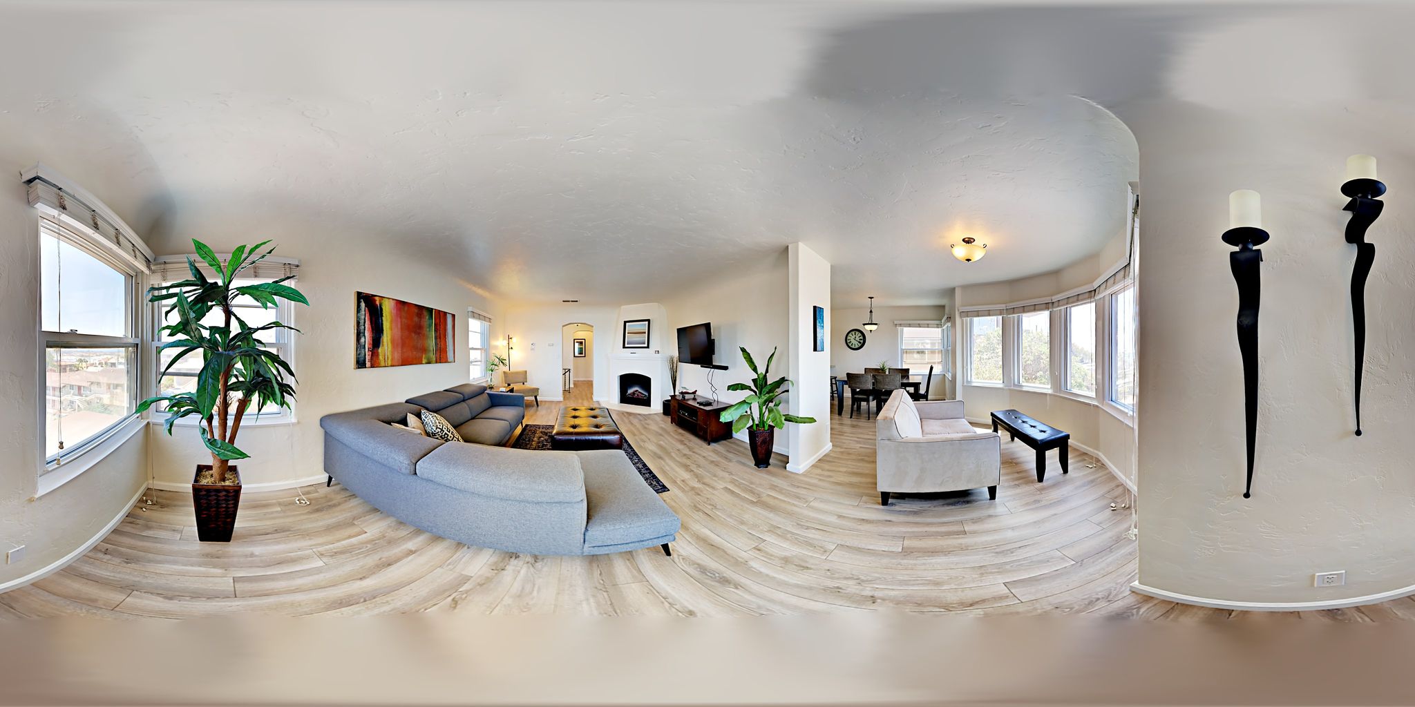 Mission Hills Penthouse w/ San Diego Marina View 8 Minutes to Gaslamp