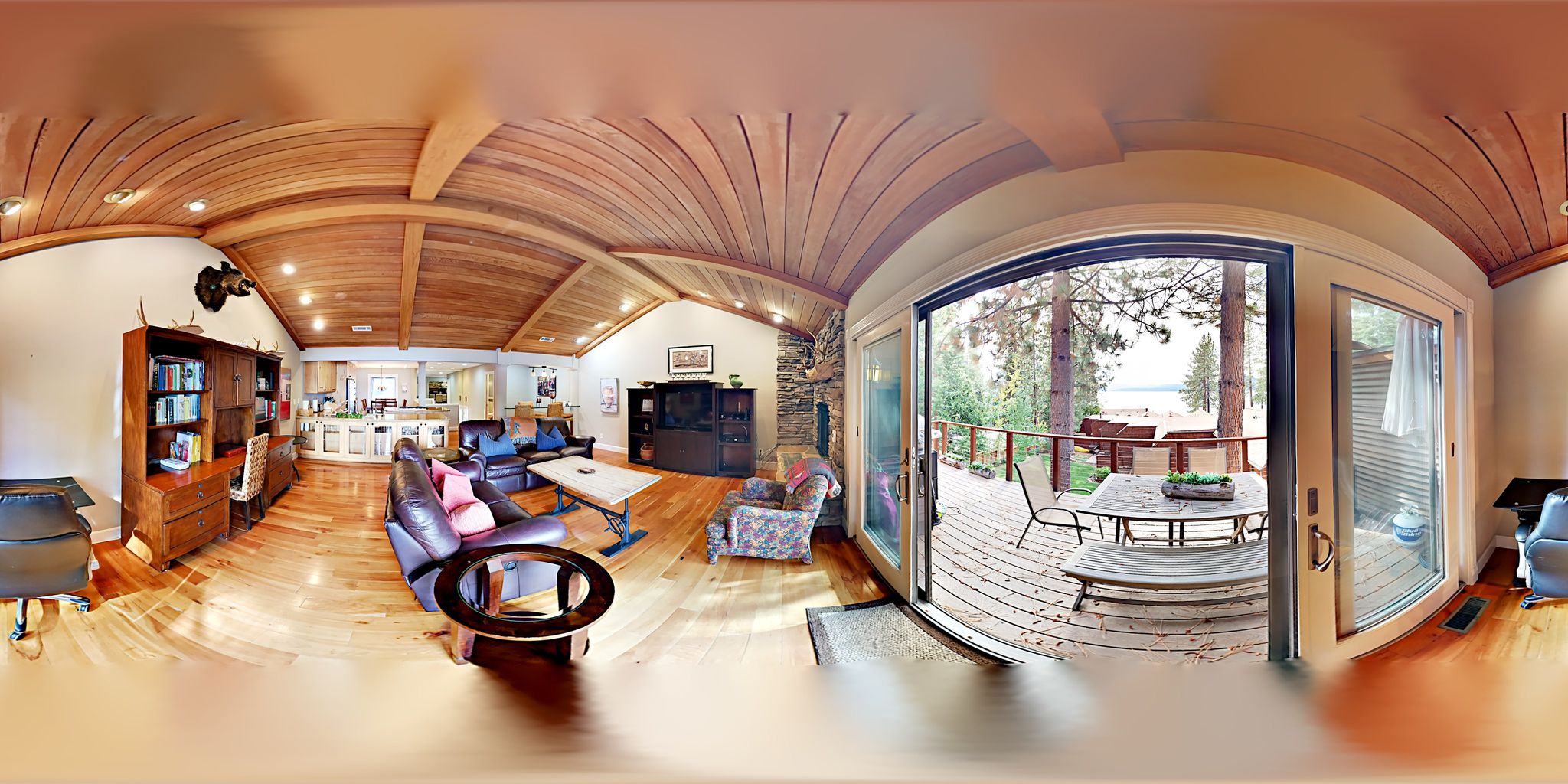 Lakeside 3BR w/ Patio & Deck Walk to Kings Beach! Brockway